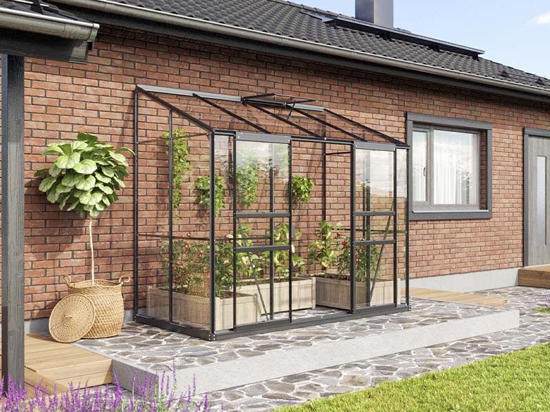 V&aelig;gdrivhuset er praktisk til sm&aring; haver og sydvendte mur