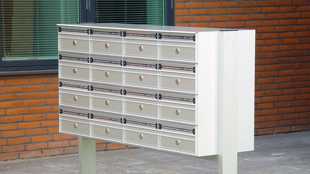 Allux PC1 postkasseanl&aelig;g