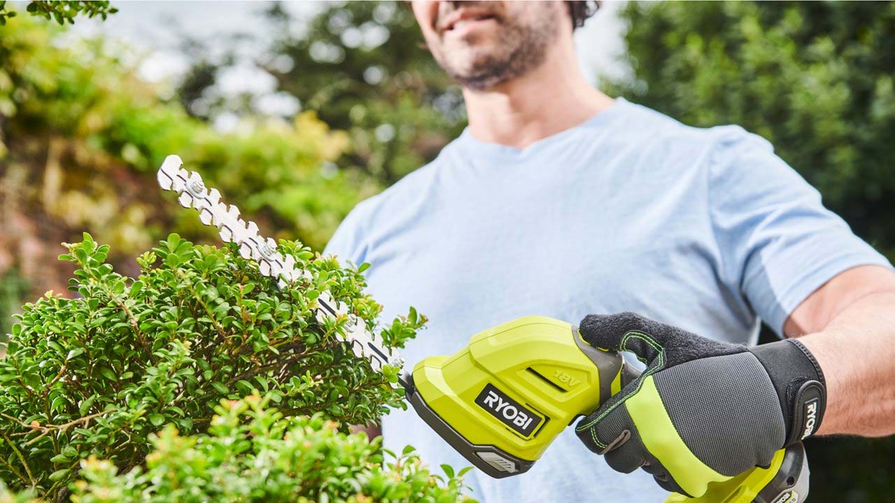 Ryobi H&aelig;kketrimmer RY18GSA