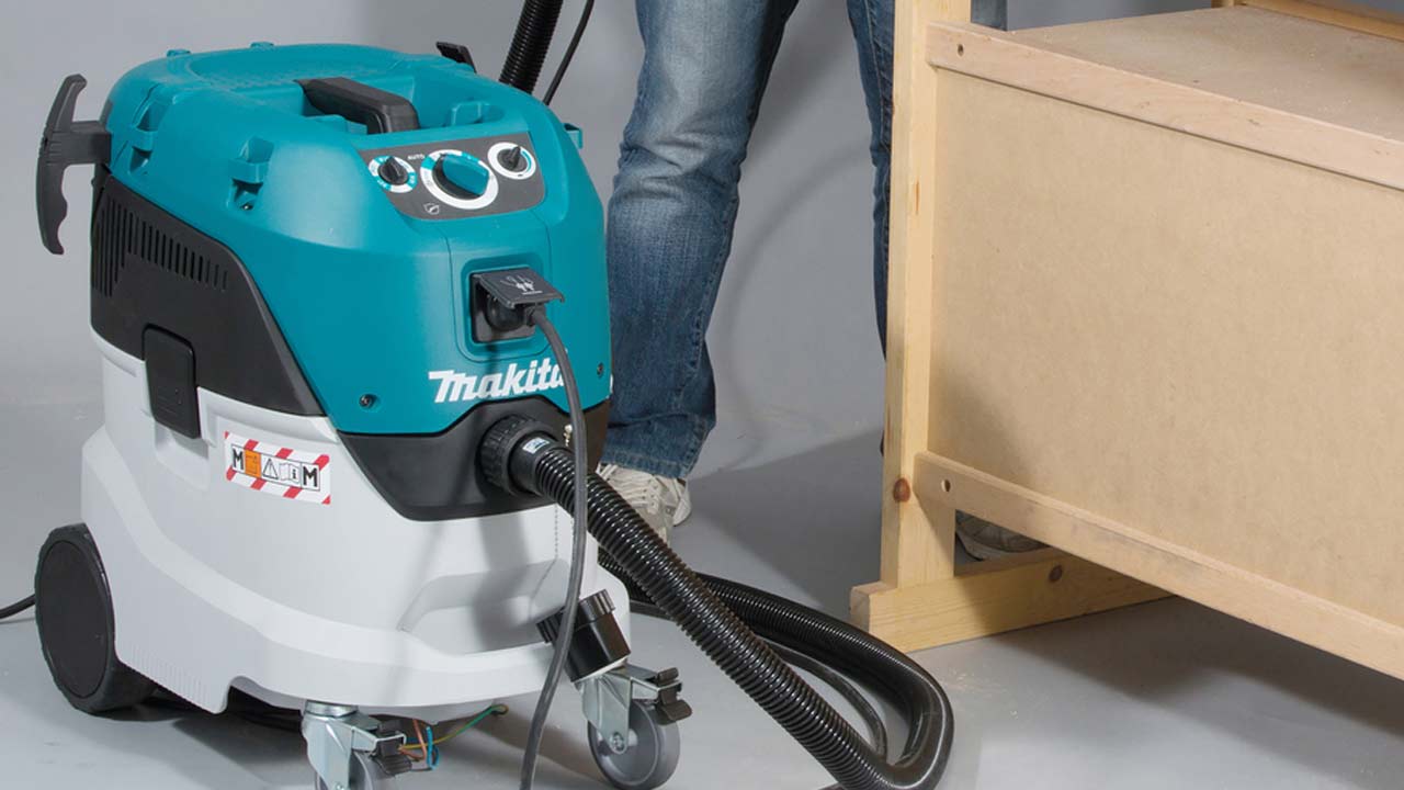Makita M klasse støvsuger med AWS
