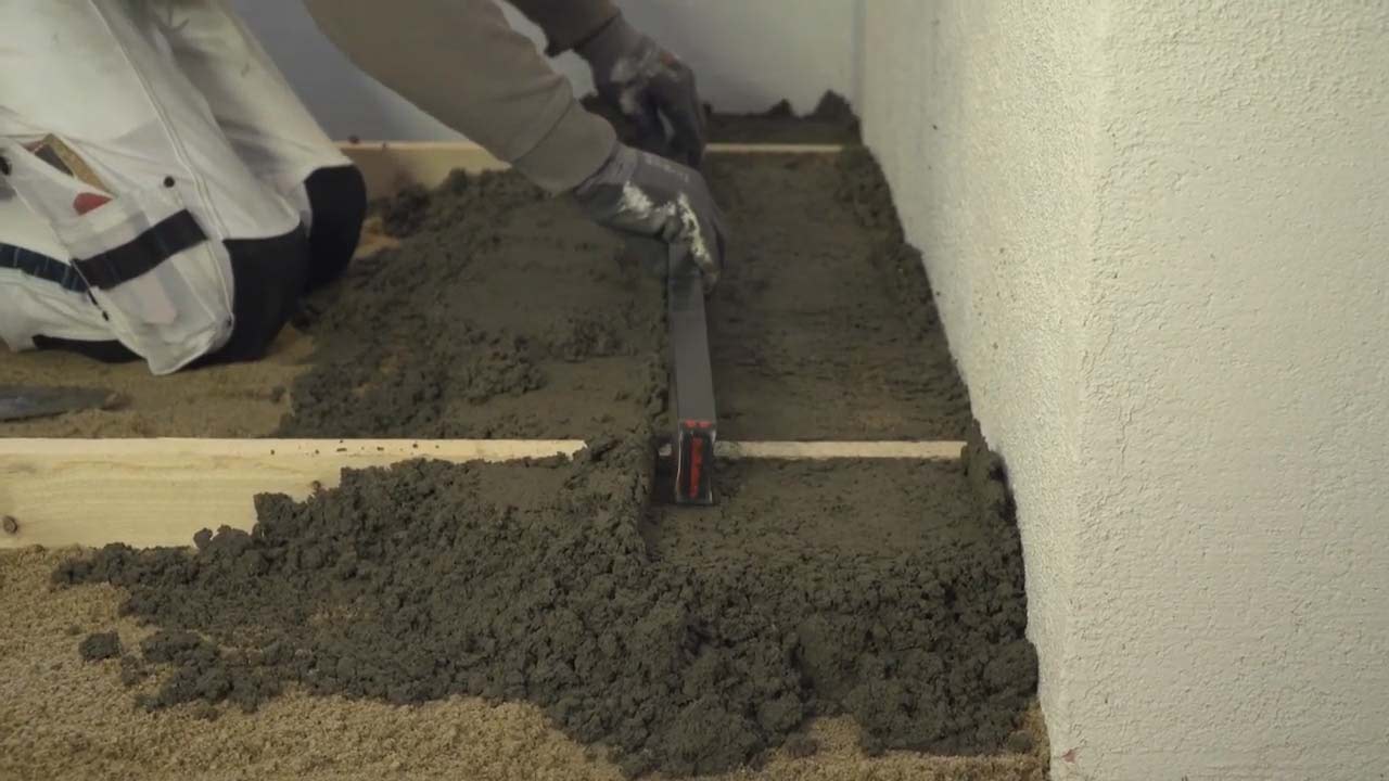 Støbning af gulv med Portland Cement