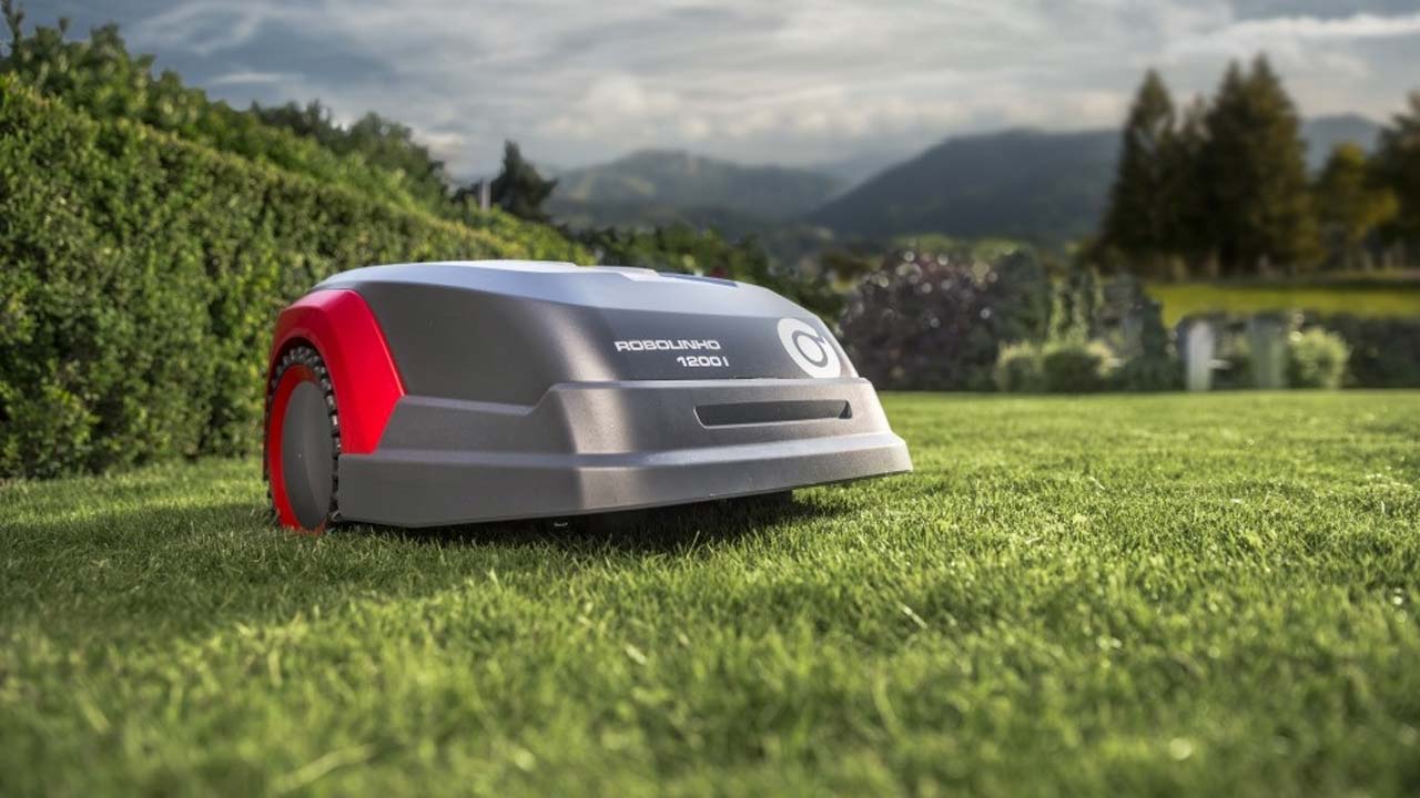 AL-KO robotplæneklipper hos Bygma