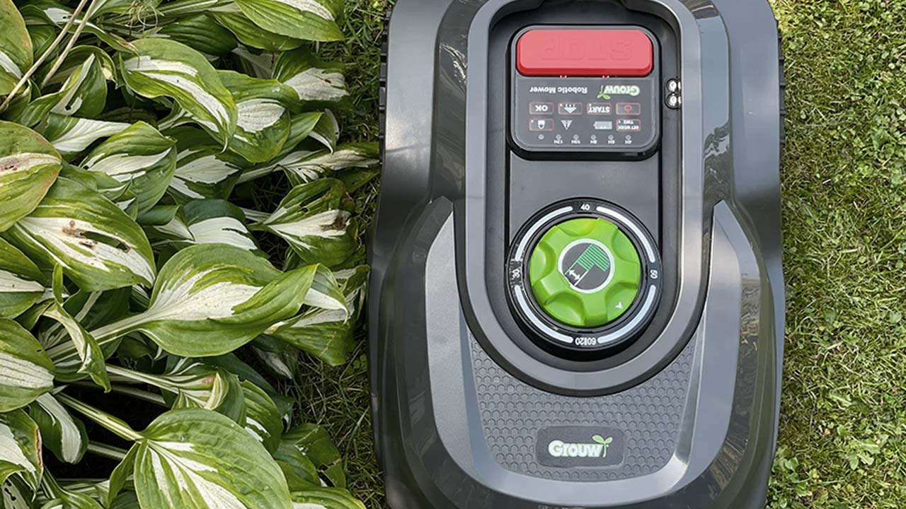 Grouw robotplæneklipper