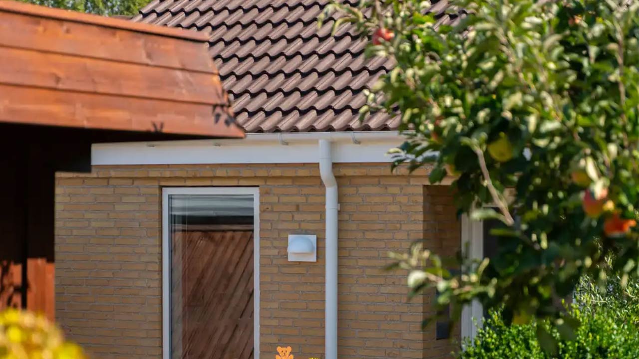 Plast tagrender fra Plastmo