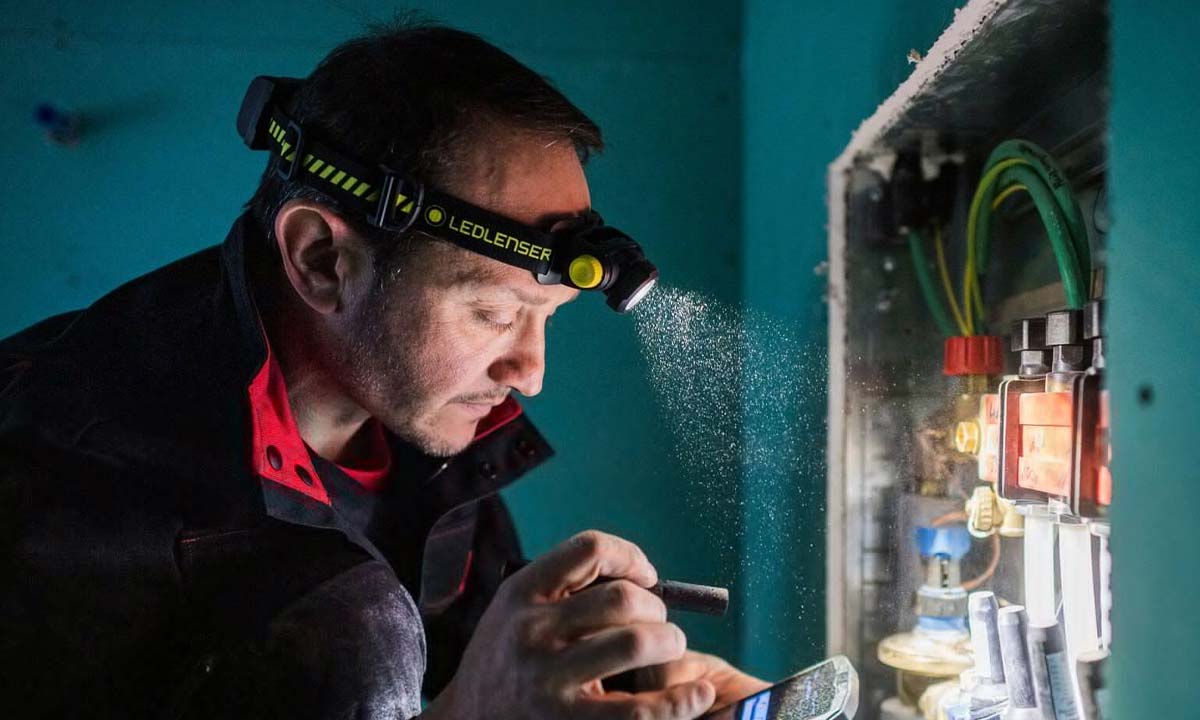 Ledlenser pandelampe til arbejde