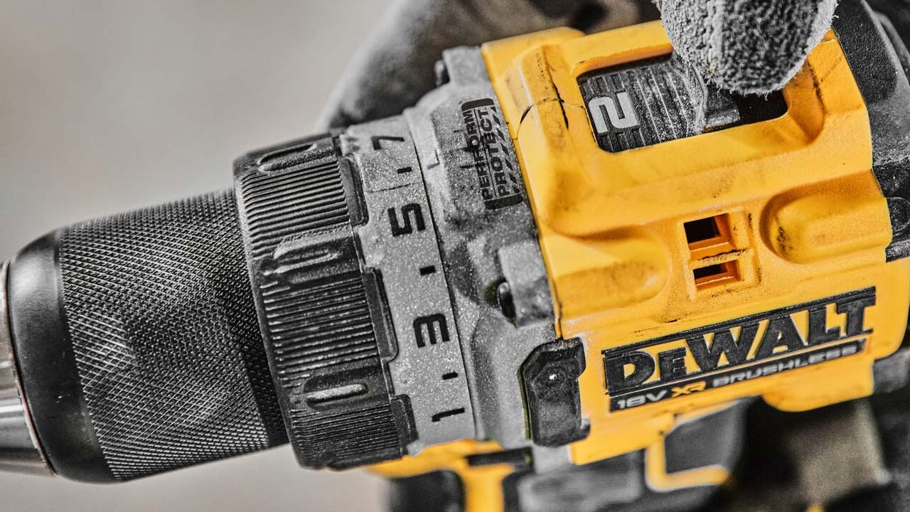 DEWALT boremaskine med gear