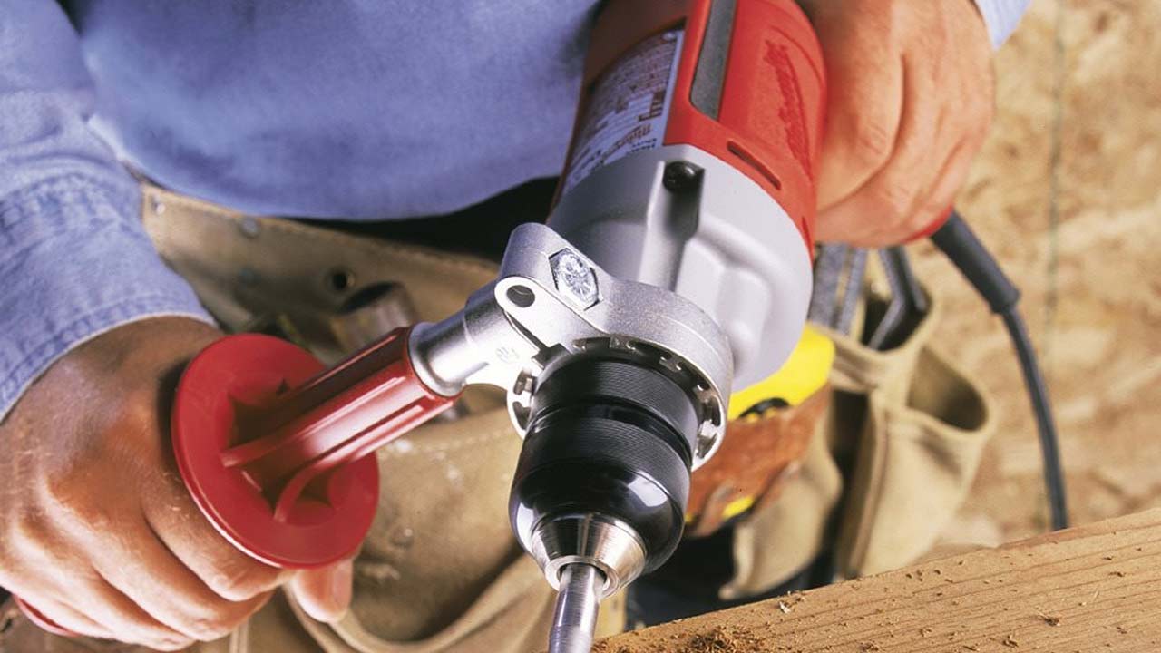 Milwaukee boremaskine på 230V