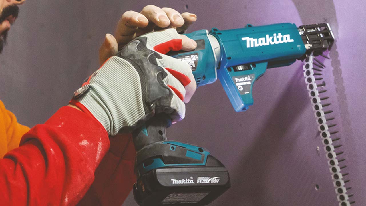 Makita LXT gipsskruemaskine med b&aring;nd 