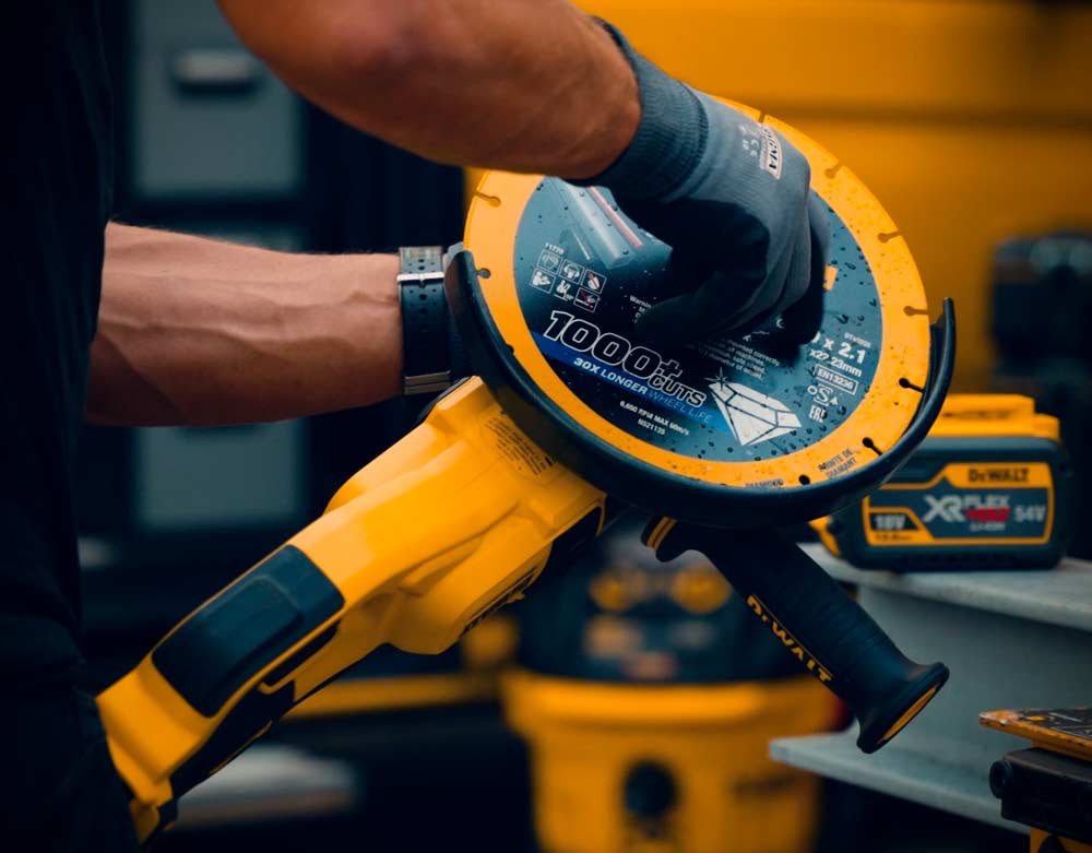 Klinger monteret p&aring; DeWALT DCG460